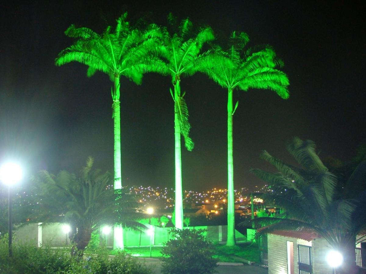 Hotel Tres Palmeiras Gravatá Buitenkant foto